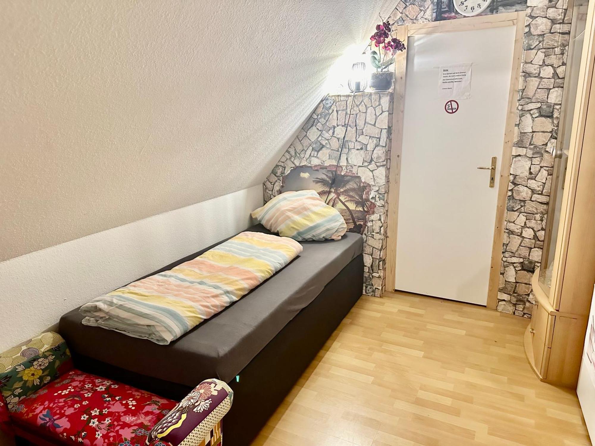 Ferienzimmer Healing Und Montuerwohnung * Weißenfels