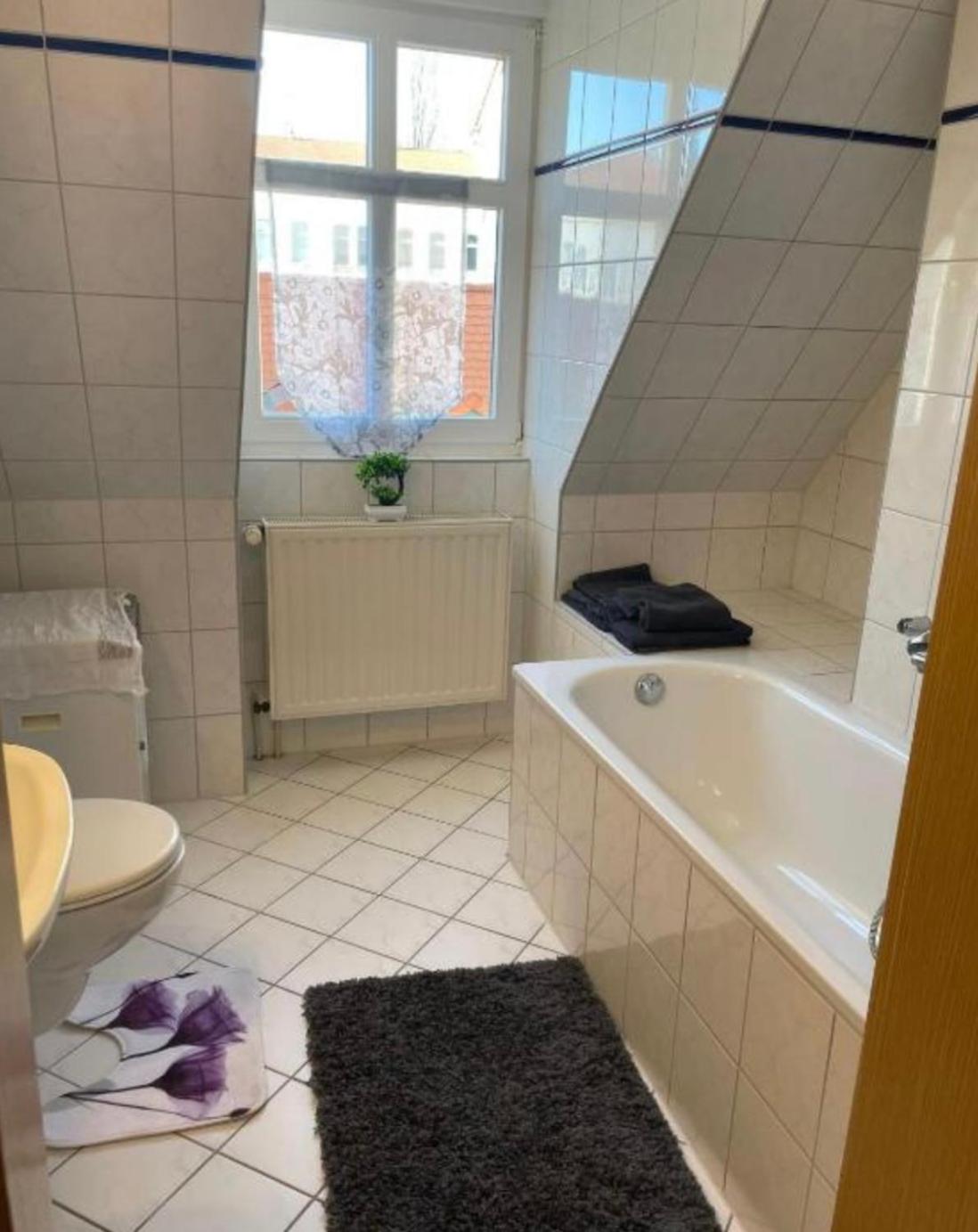 Ferienzimmer Healing Und Montuerwohnung Séjour chez l'habitant Weißenfels