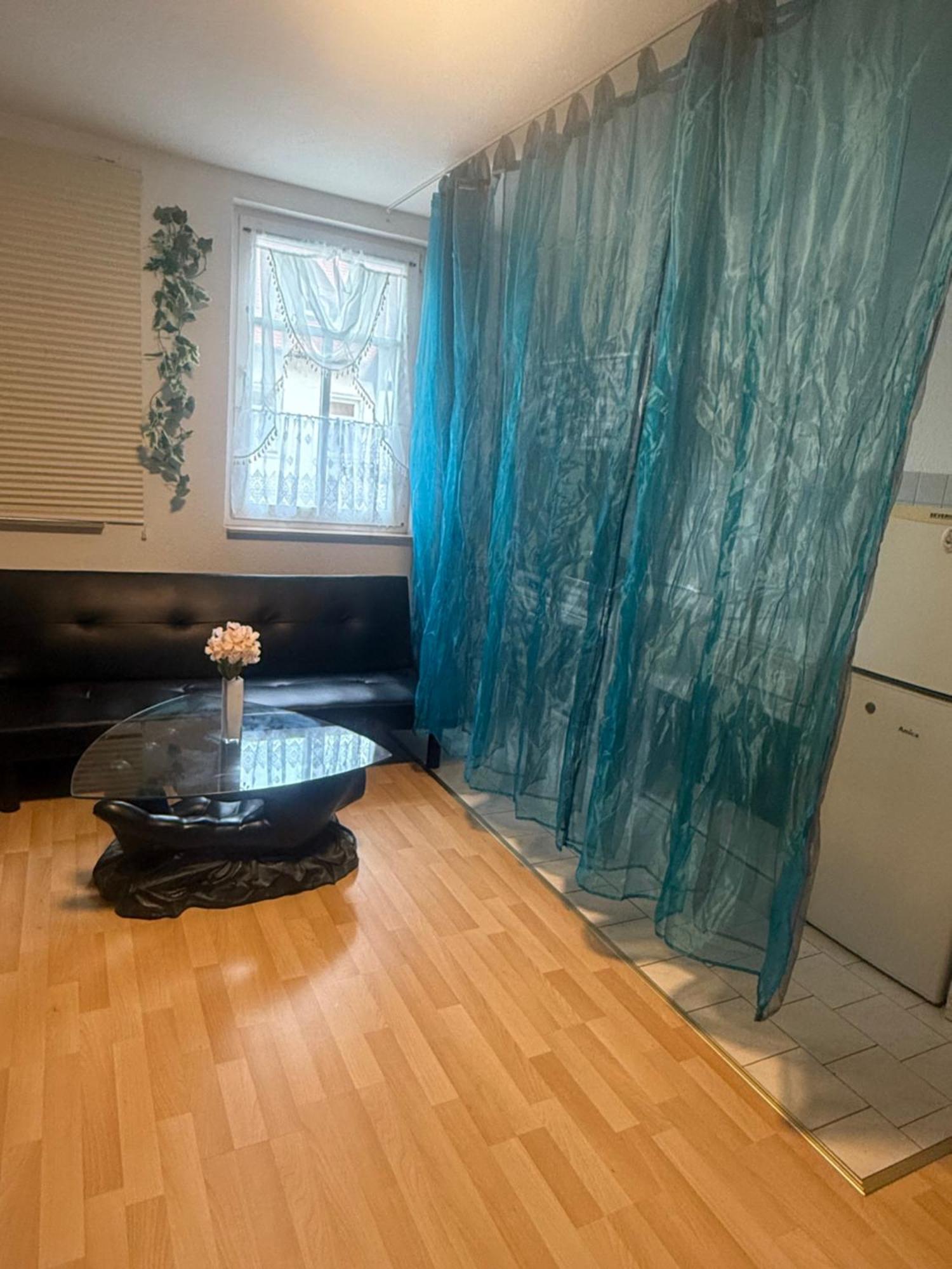 Ferienzimmer Healing Und Montuerwohnung