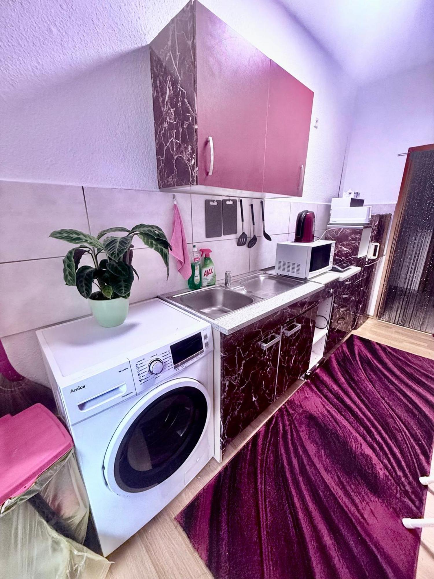 Ferienzimmer Healing Und Montuerwohnung